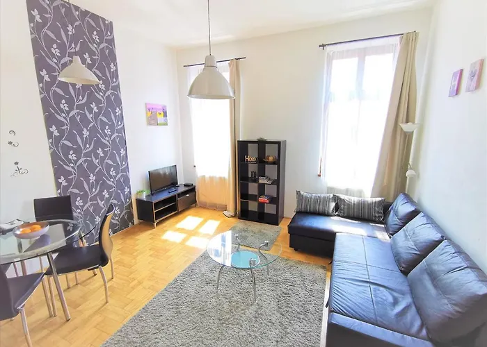 Gozsdu Apartment