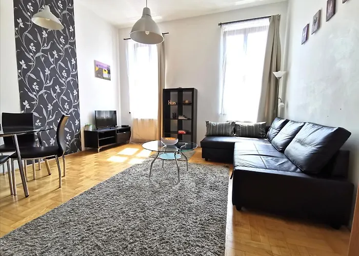 Gozsdu Apartment